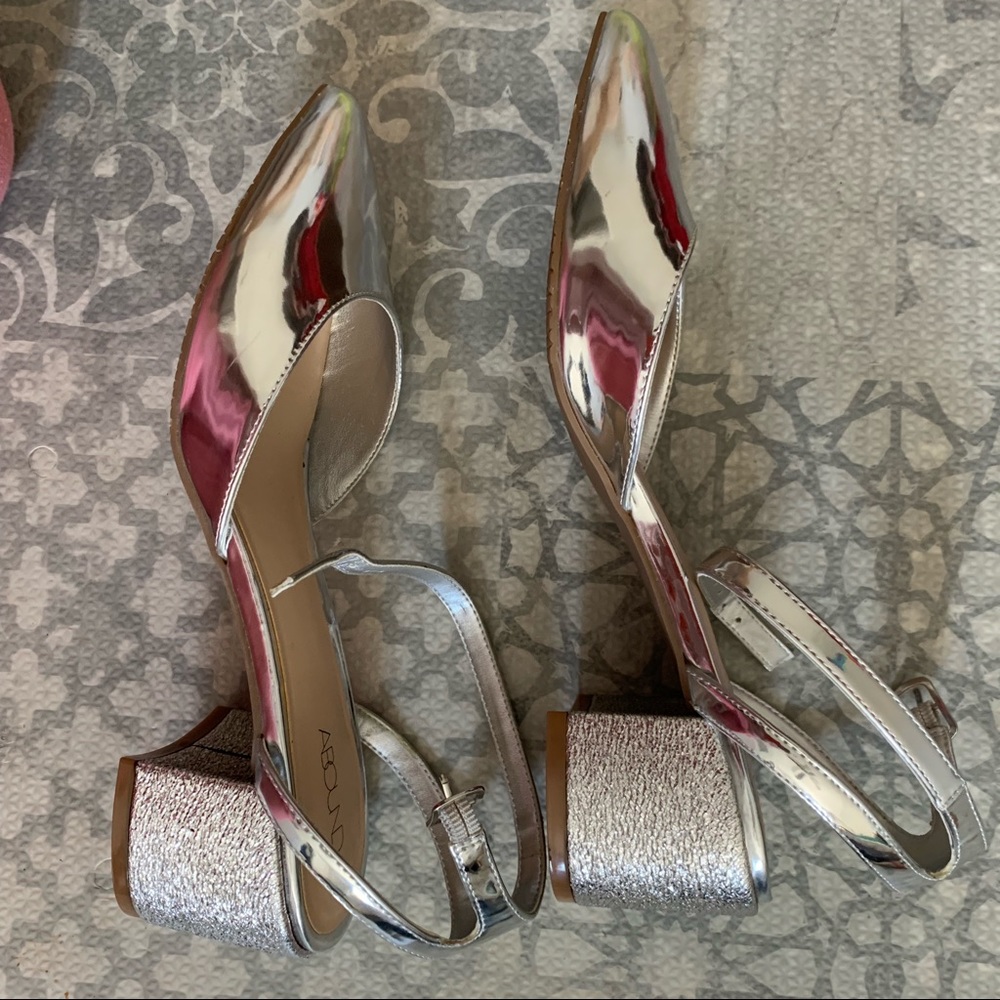 New Abound silver heels size 8